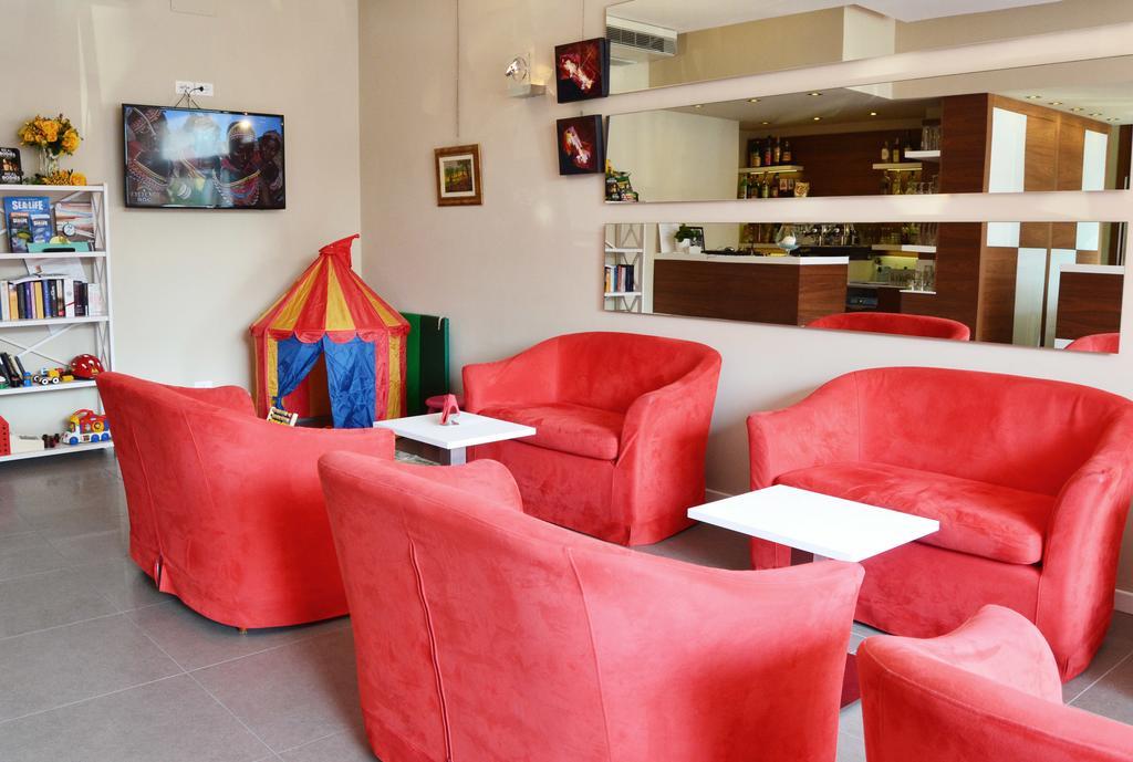 Hotel Midi ليدو دي يسولو المظهر الخارجي الصورة