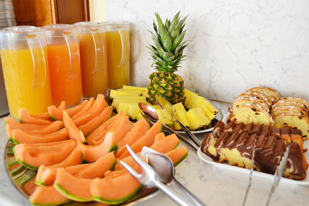 Hotel Midi ليدو دي يسولو المظهر الخارجي الصورة
